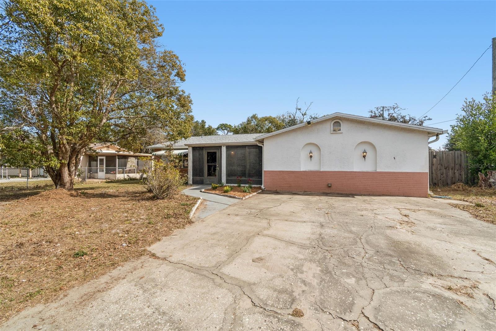 Image 65 of 80 For 14324 Thompson Avenue