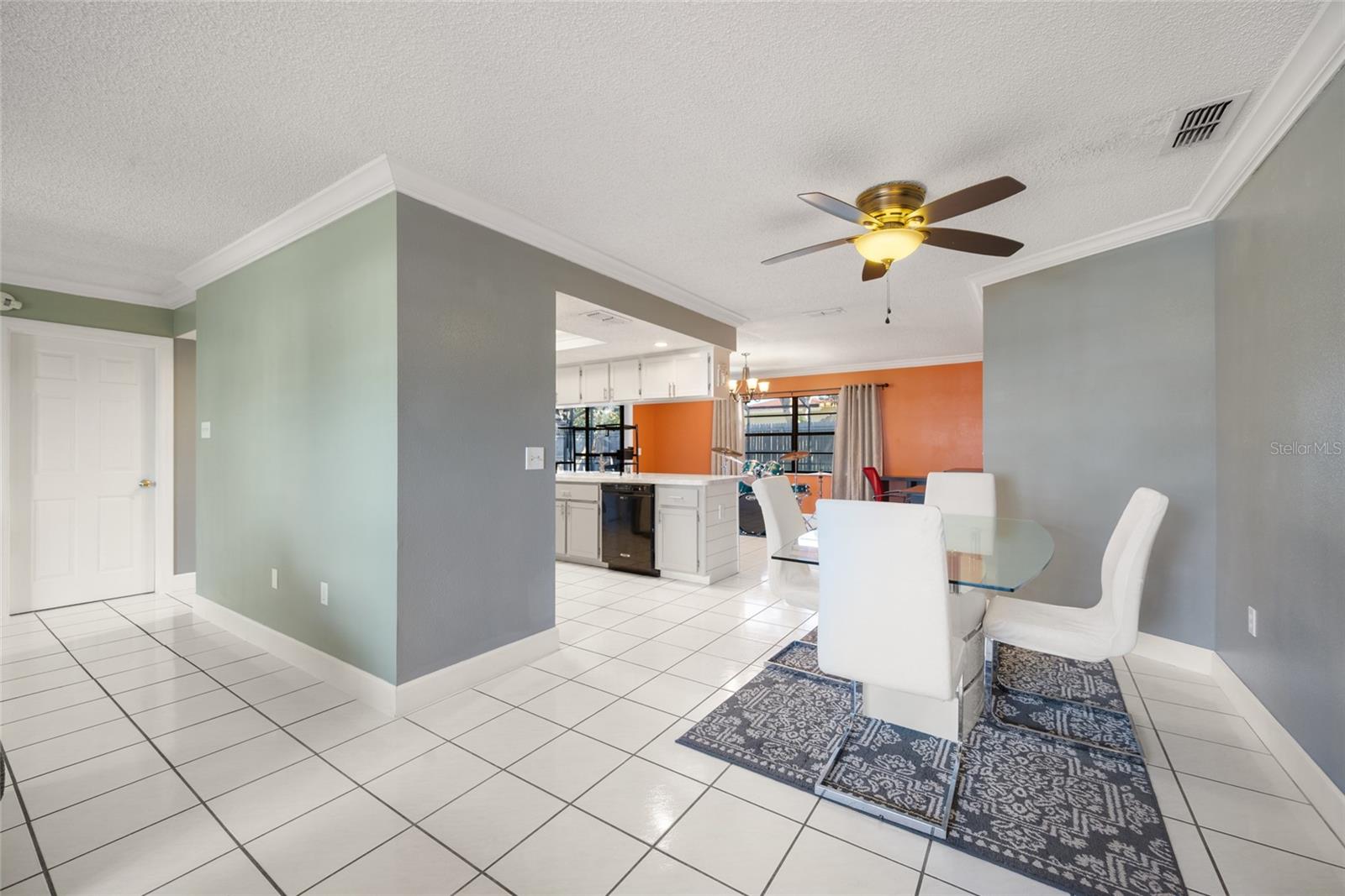 Image 11 of 33 For 8714 Martinique Lane