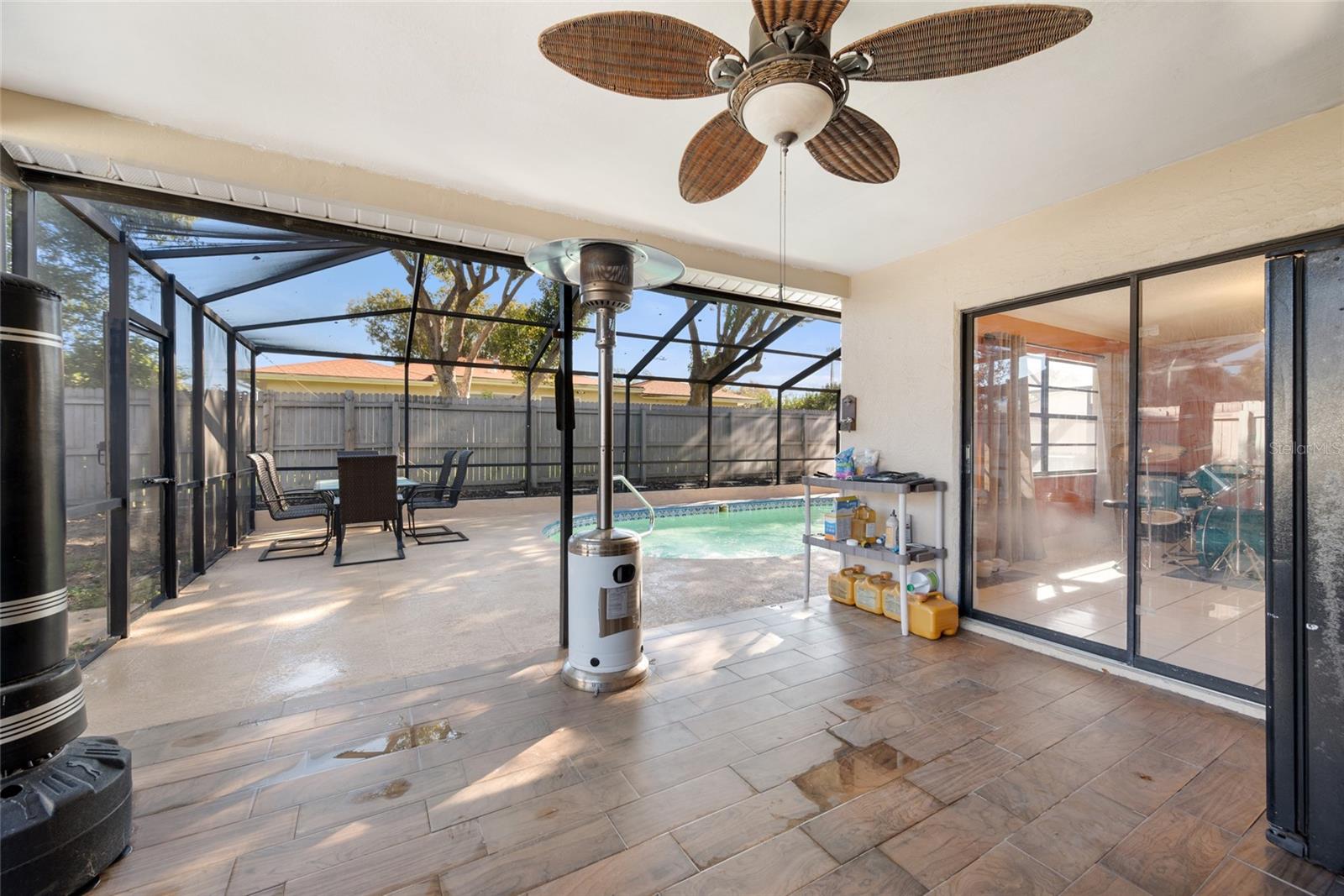 Image 26 of 33 For 8714 Martinique Lane