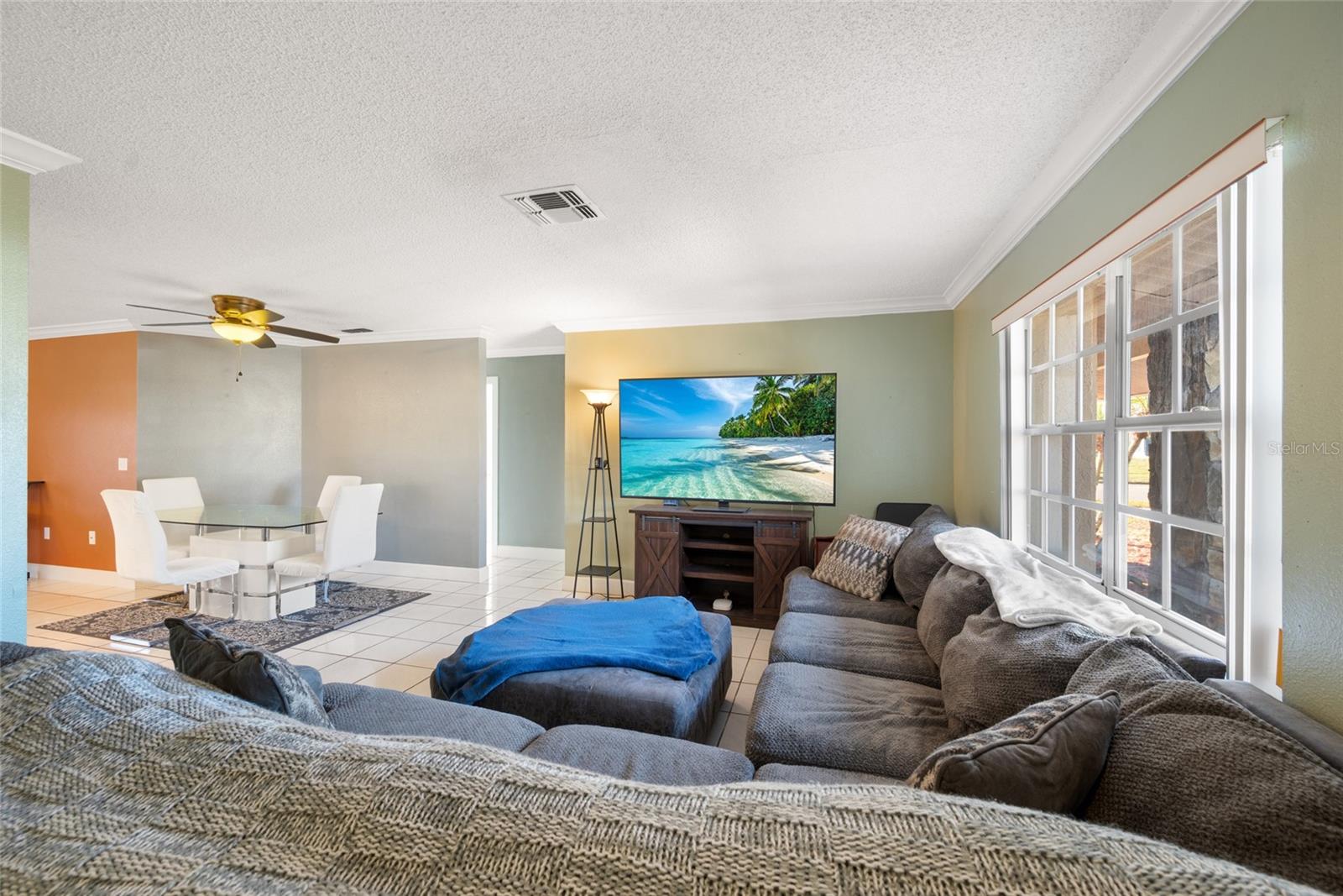 Image 6 of 33 For 8714 Martinique Lane