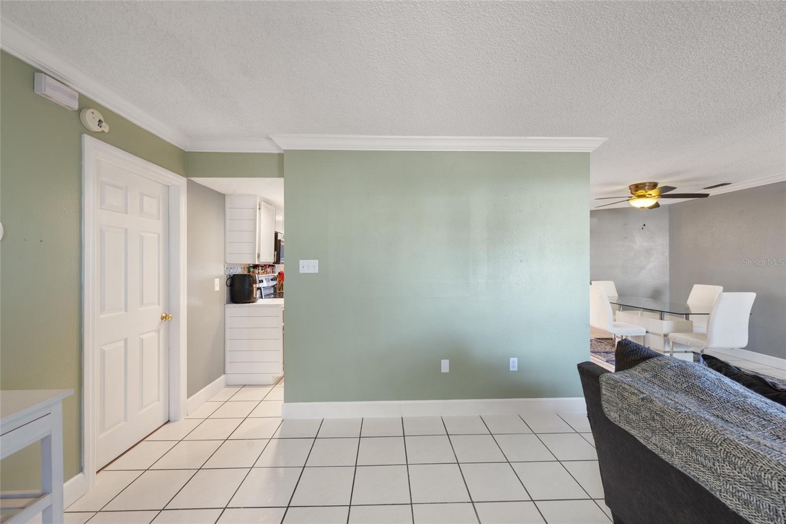 Image 7 of 33 For 8714 Martinique Lane