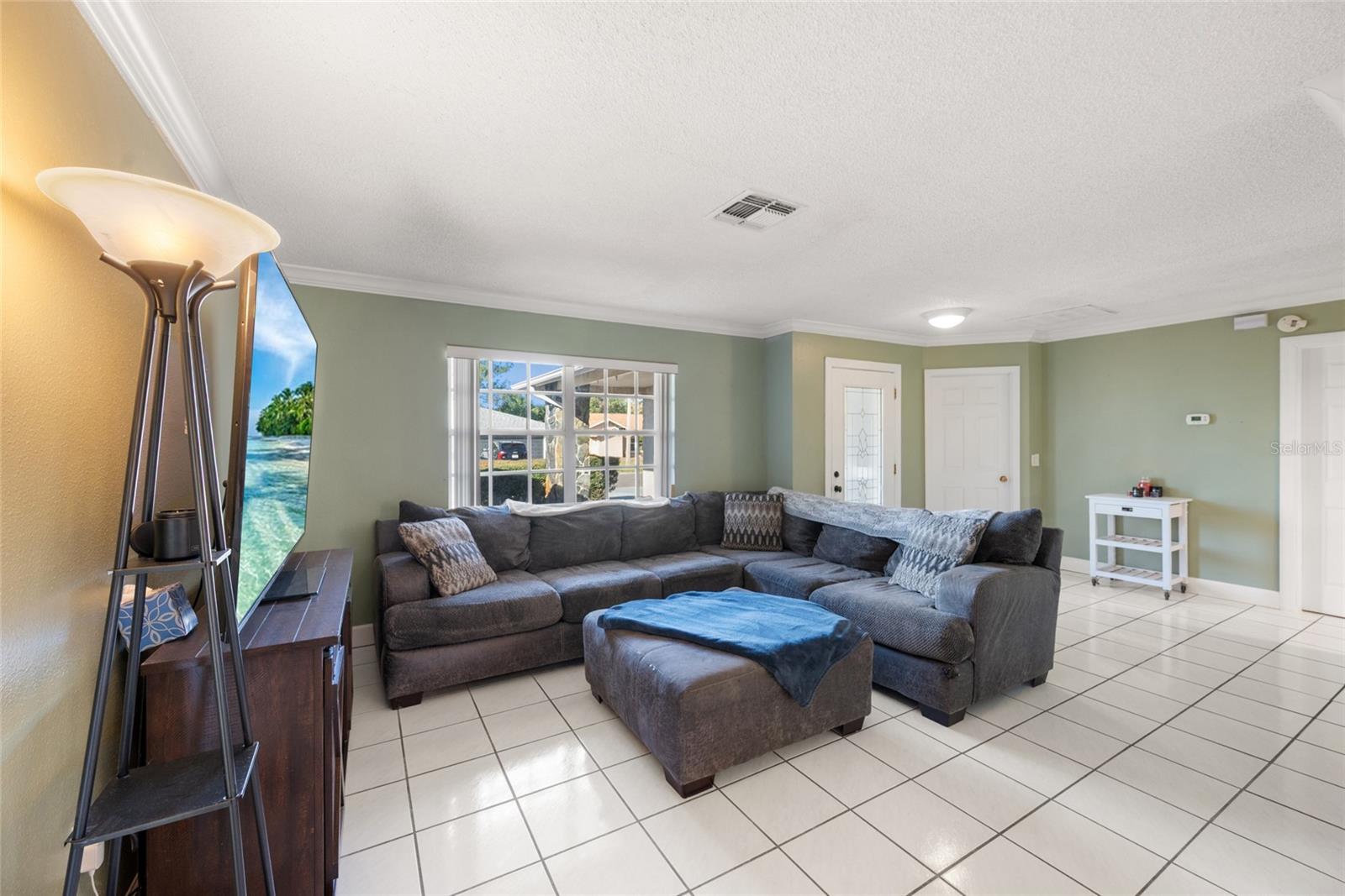 Image 9 of 33 For 8714 Martinique Lane