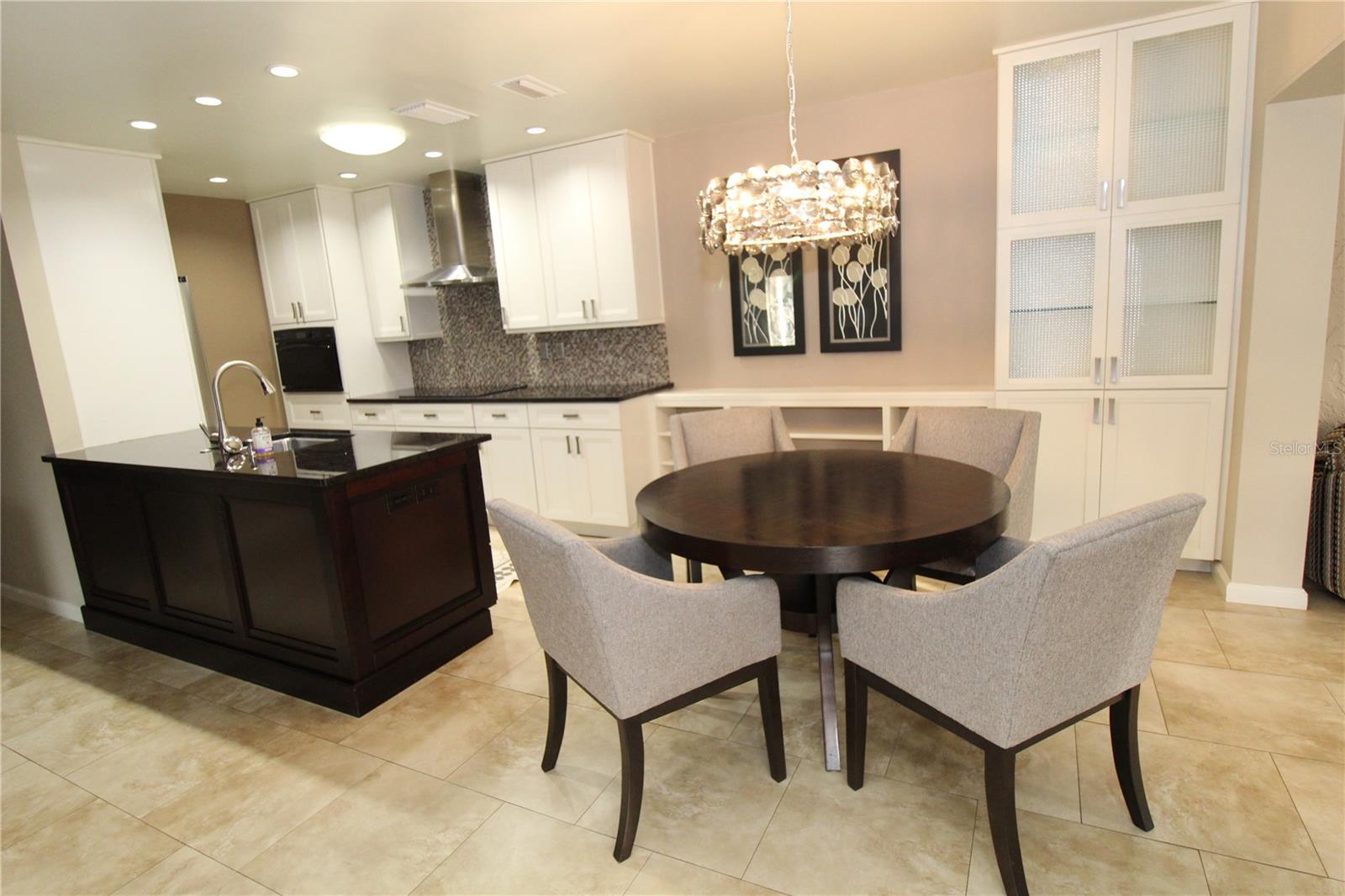 Image 12 of 43 For 514 Finsbury Circle B