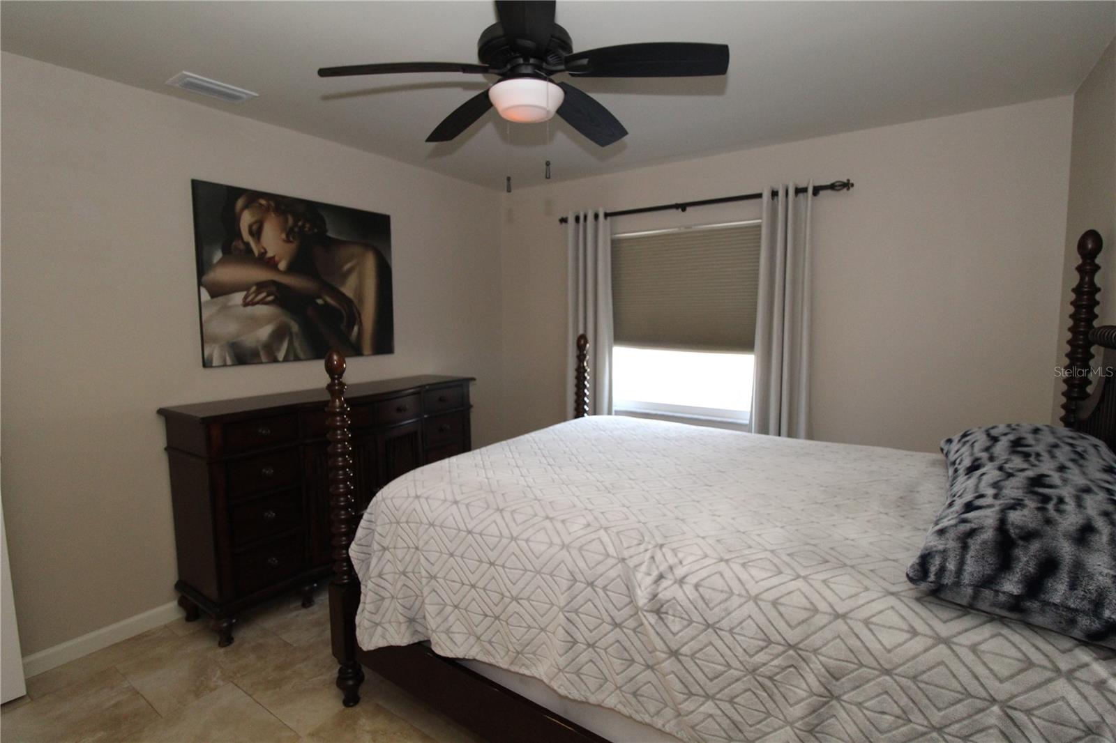 Image 26 of 43 For 514 Finsbury Circle B