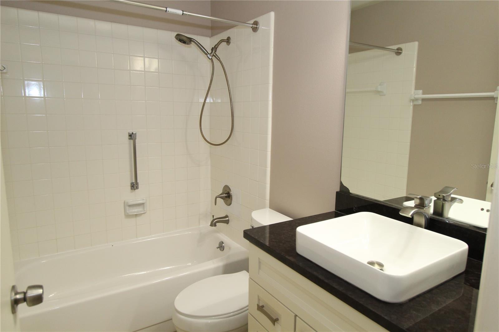 Image 27 of 43 For 514 Finsbury Circle B