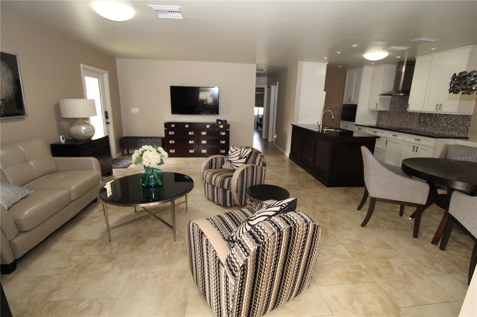 Image 6 of 43 For 514 Finsbury Circle B