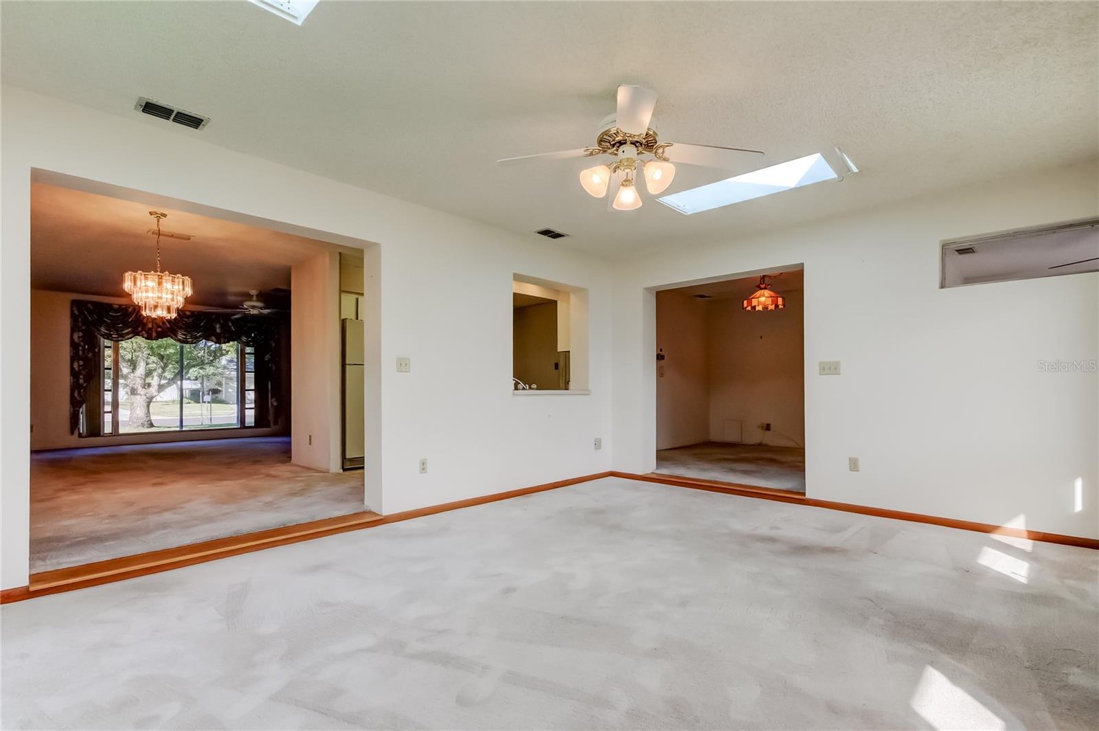 Image 25 of 54 For 835 Anchorage Lane