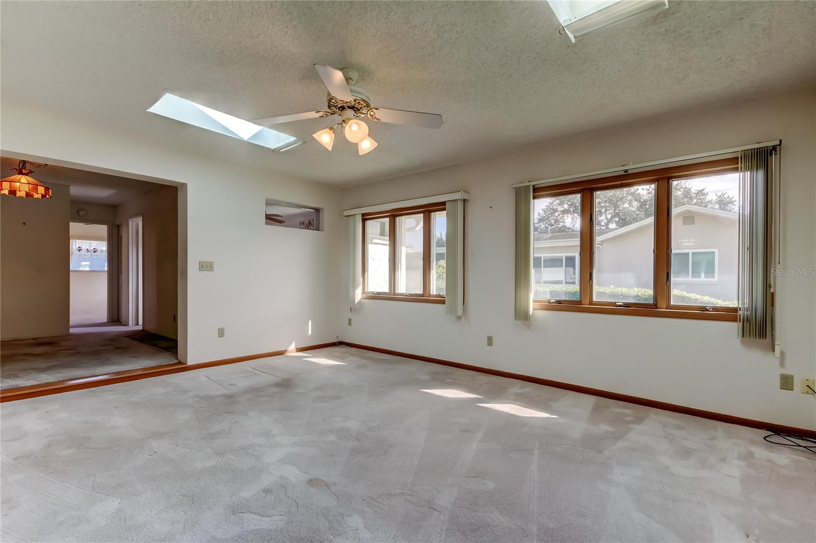 Image 26 of 54 For 835 Anchorage Lane