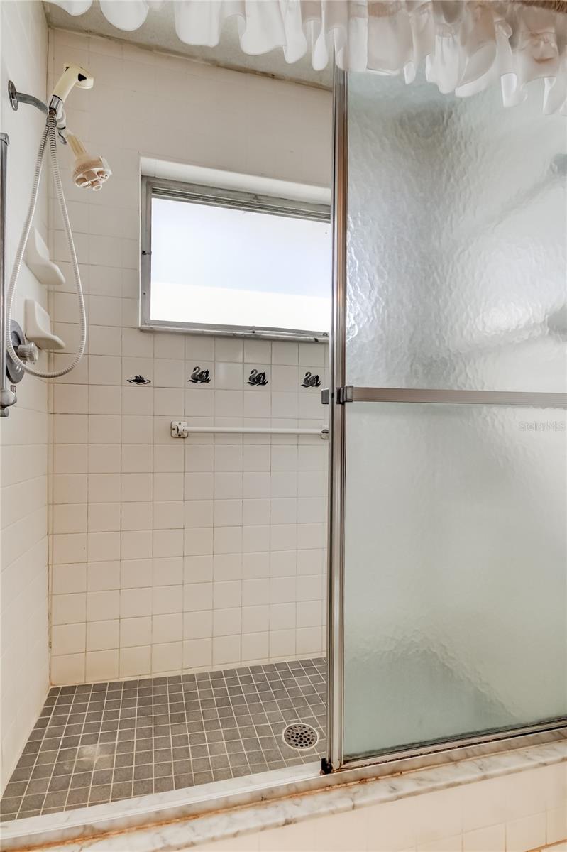 Image 33 of 54 For 835 Anchorage Lane