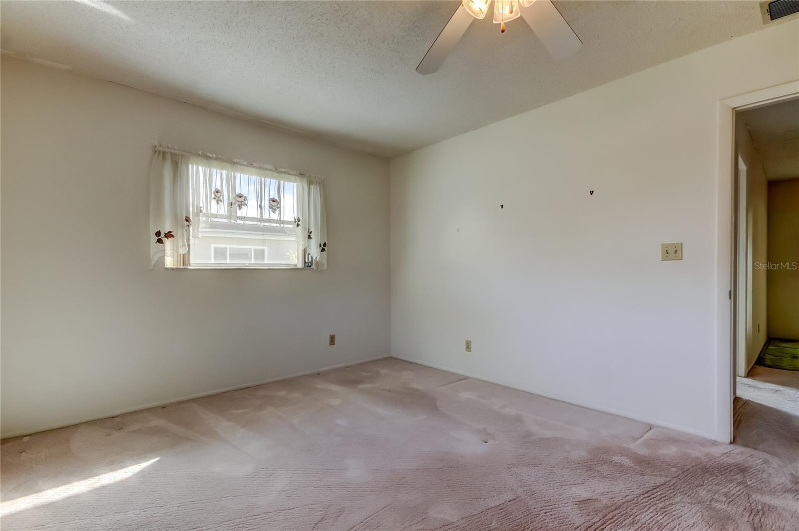 Image 36 of 54 For 835 Anchorage Lane