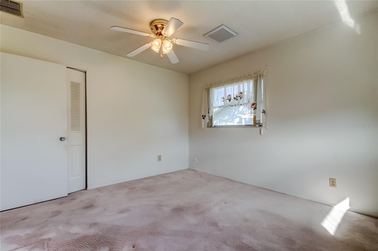 Image 38 of 54 For 835 Anchorage Lane