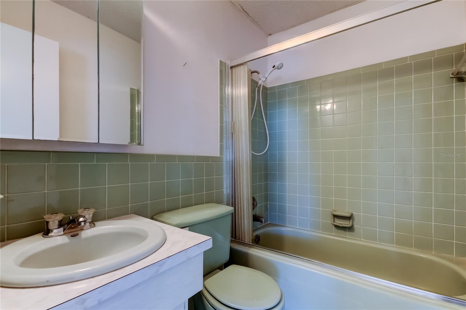 Image 40 of 54 For 835 Anchorage Lane