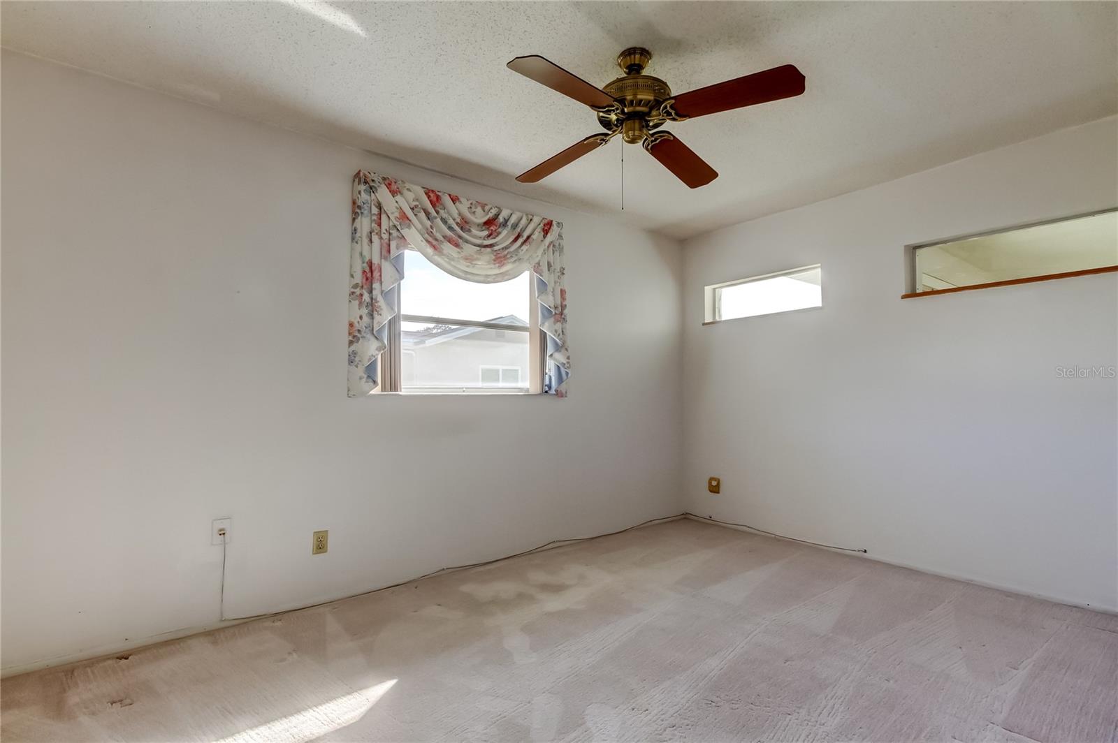 Image 42 of 54 For 835 Anchorage Lane