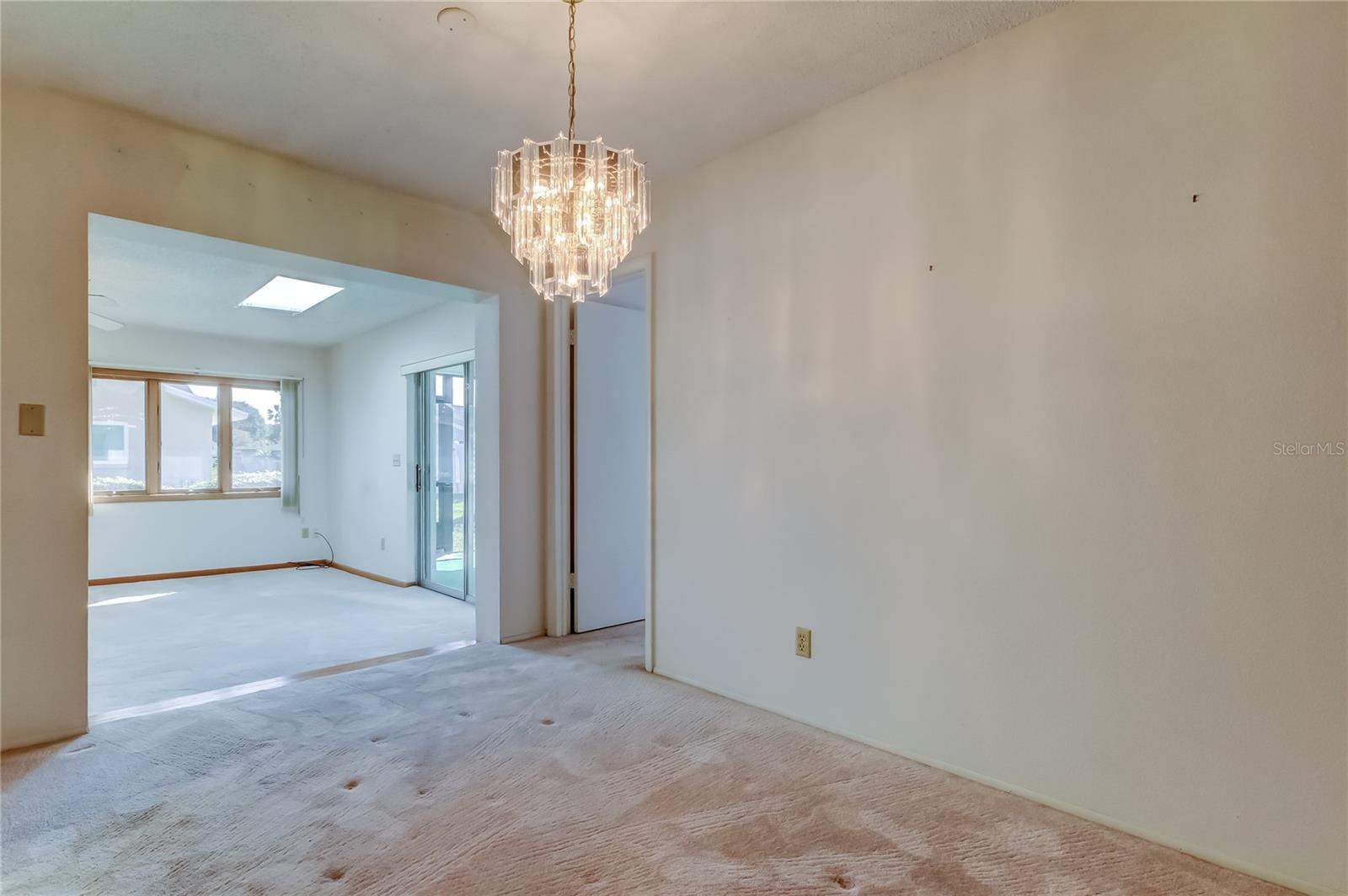 Image 9 of 54 For 835 Anchorage Lane