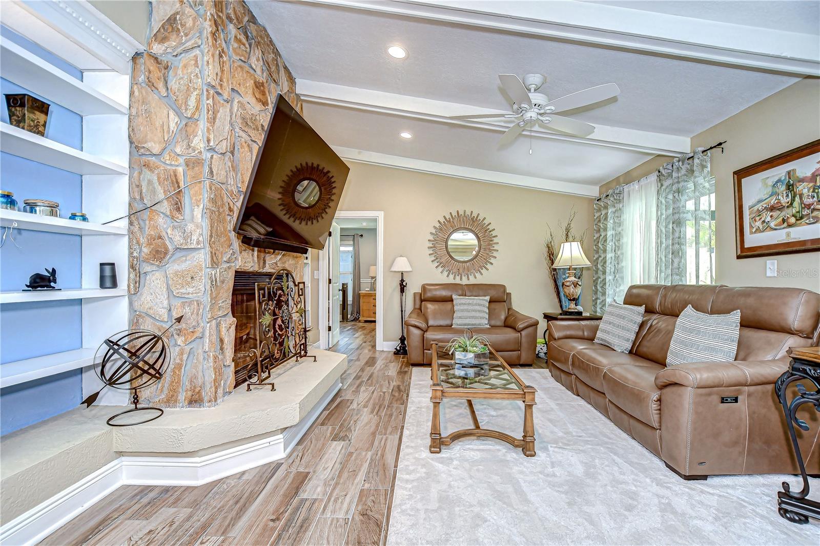 Image 10 of 45 For 13522 Avista Drive