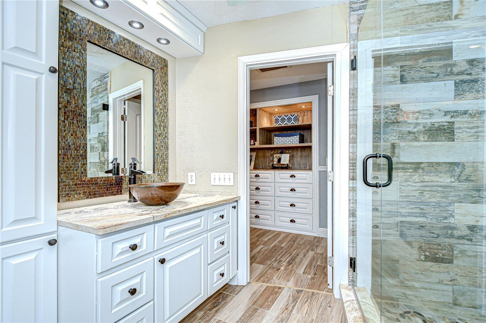 Image 22 of 45 For 13522 Avista Drive