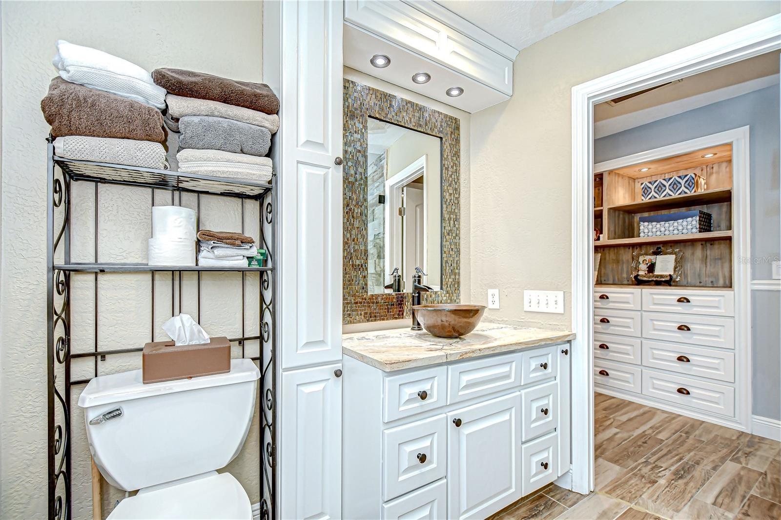 Image 23 of 45 For 13522 Avista Drive