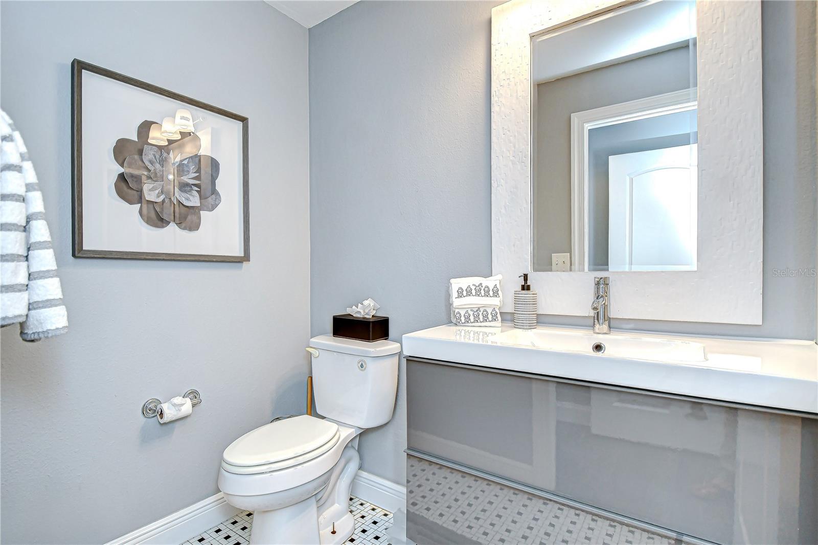 Image 28 of 45 For 13522 Avista Drive