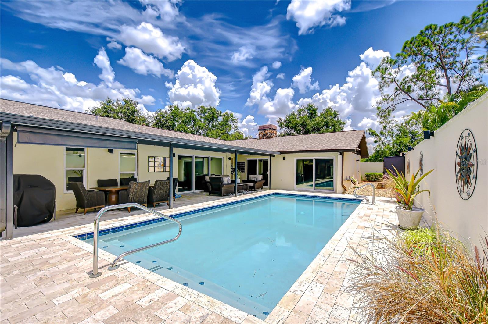 Image 33 of 45 For 13522 Avista Drive