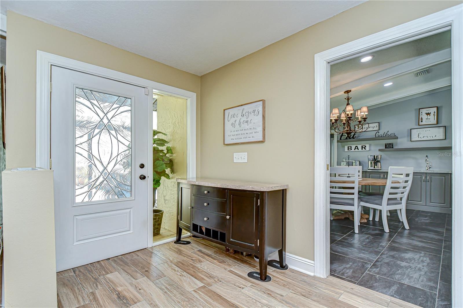 Image 5 of 45 For 13522 Avista Drive