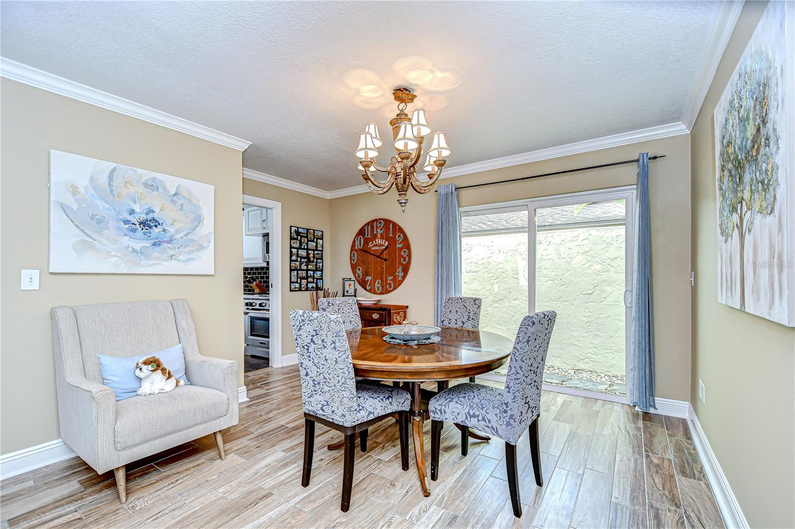 Image 7 of 45 For 13522 Avista Drive