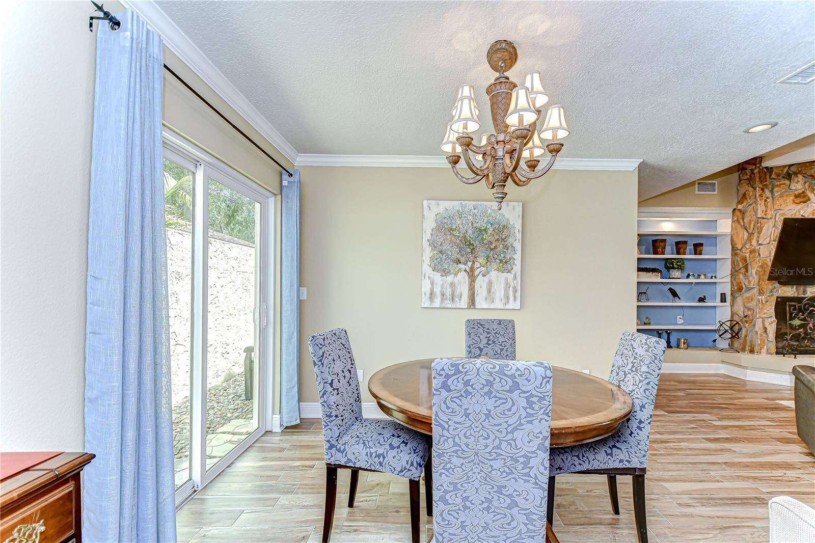 Image 8 of 45 For 13522 Avista Drive