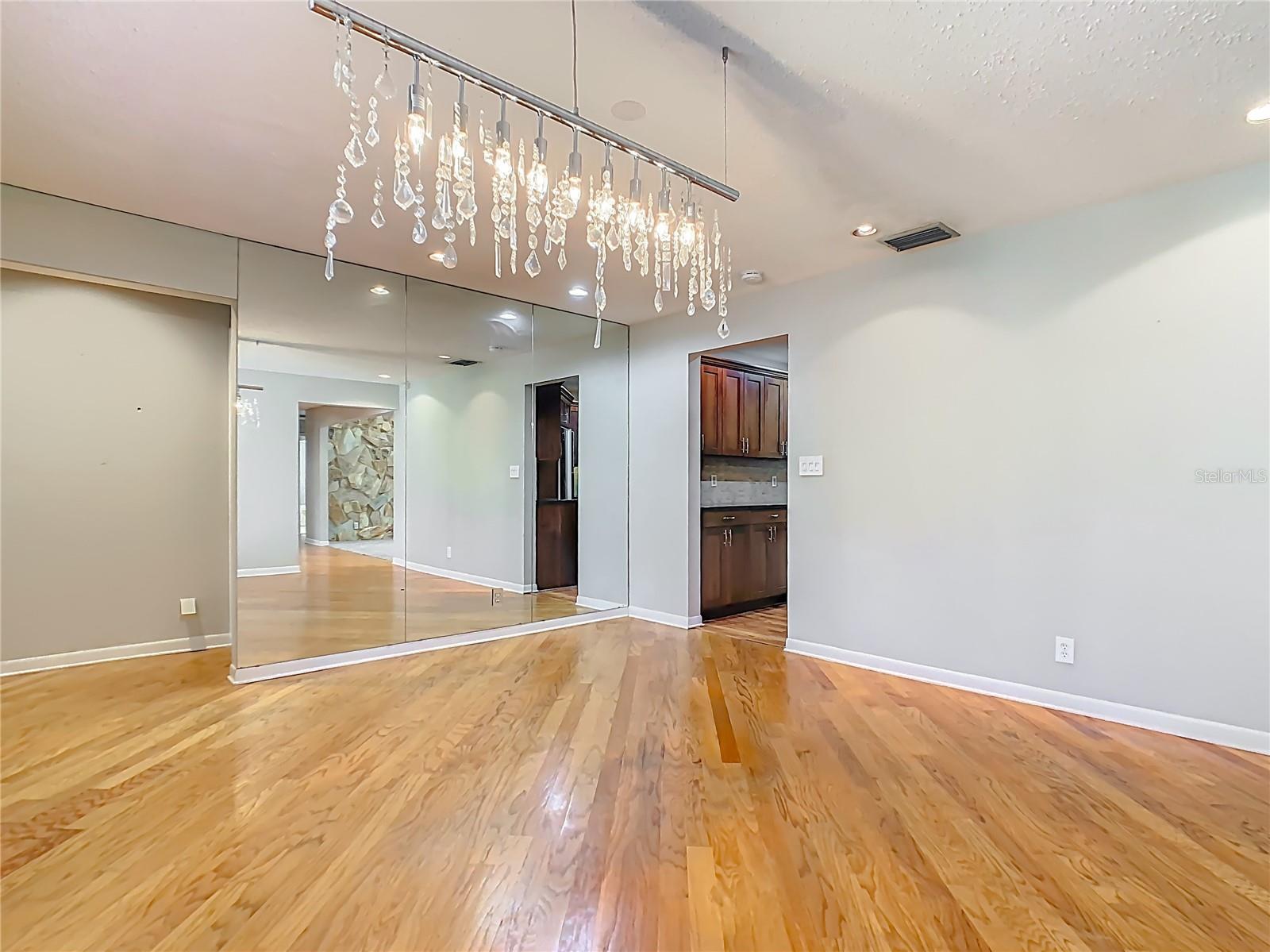 Image 11 of 66 For 35 Baywood Court