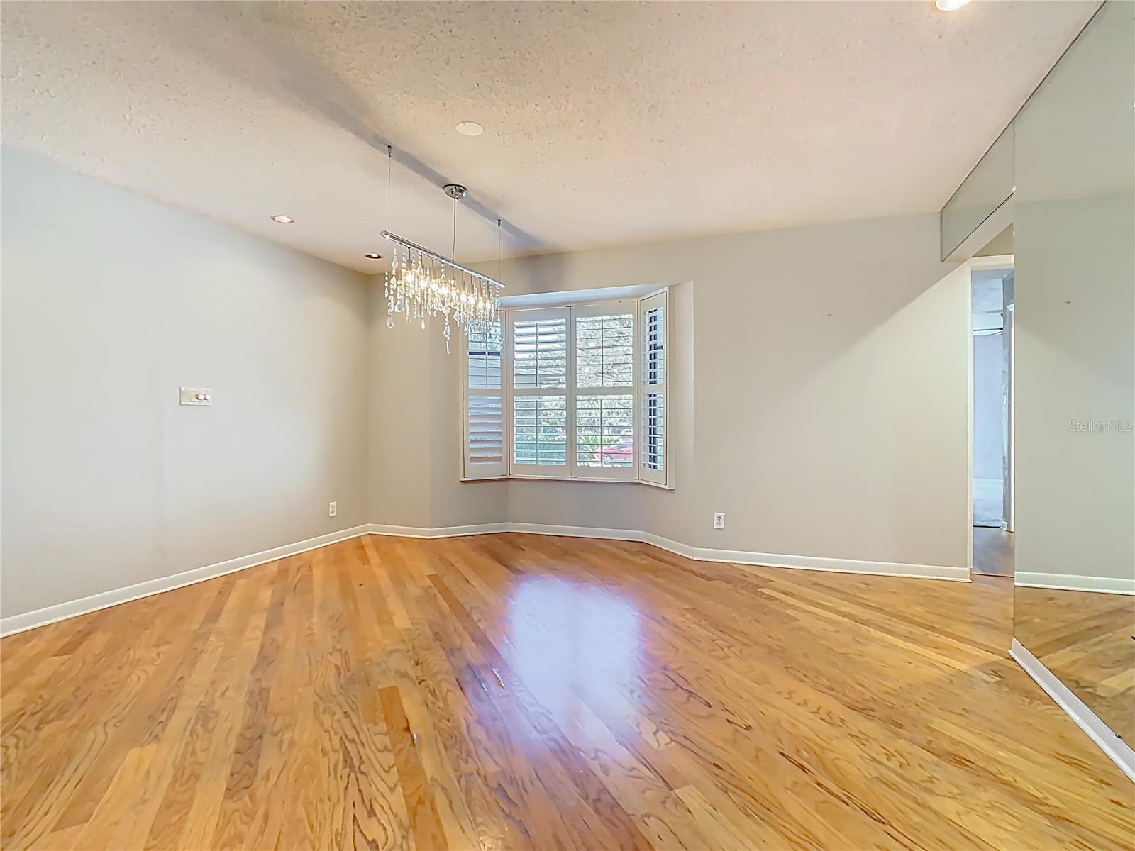 Image 13 of 66 For 35 Baywood Court