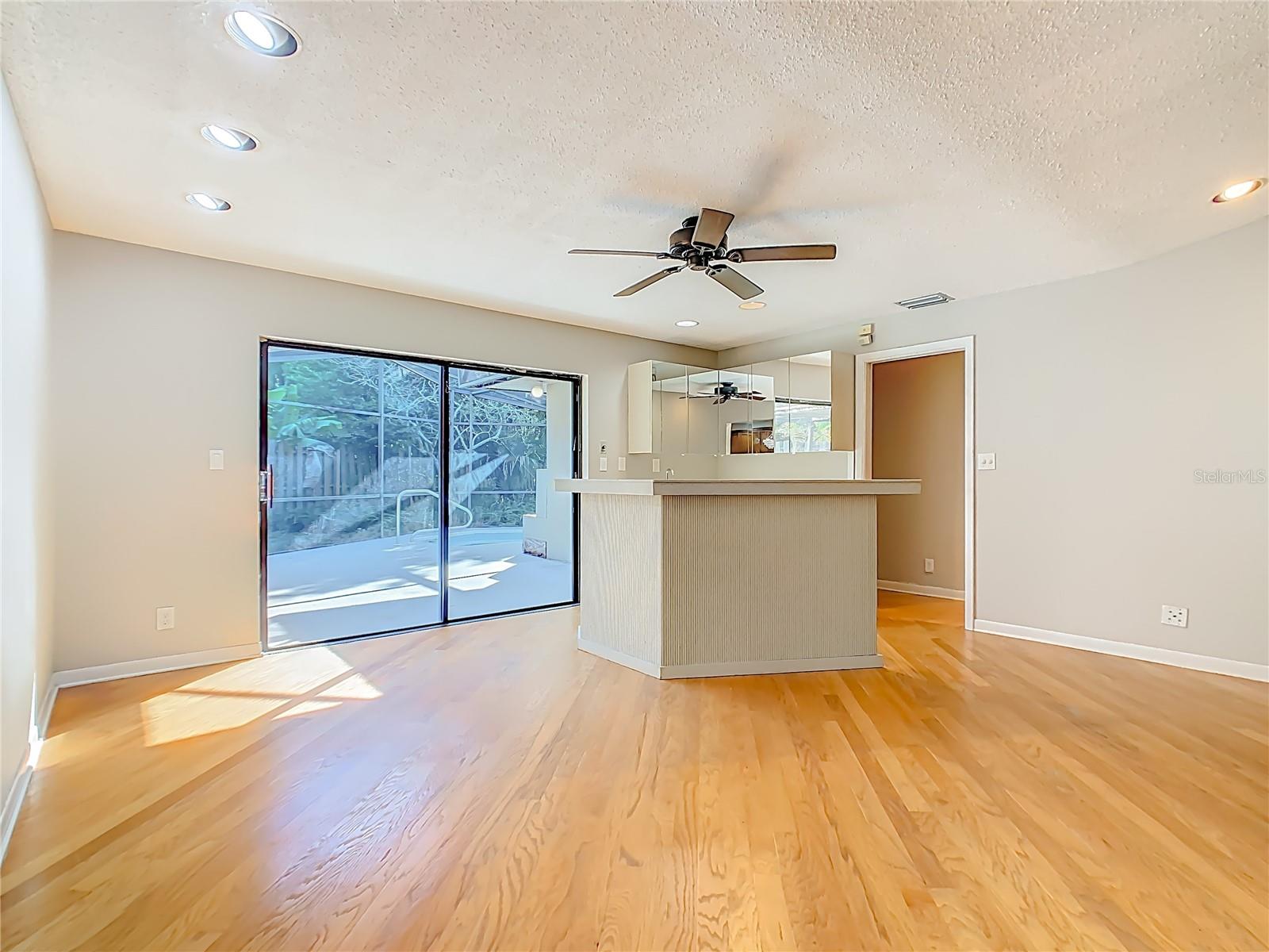 Image 18 of 66 For 35 Baywood Court