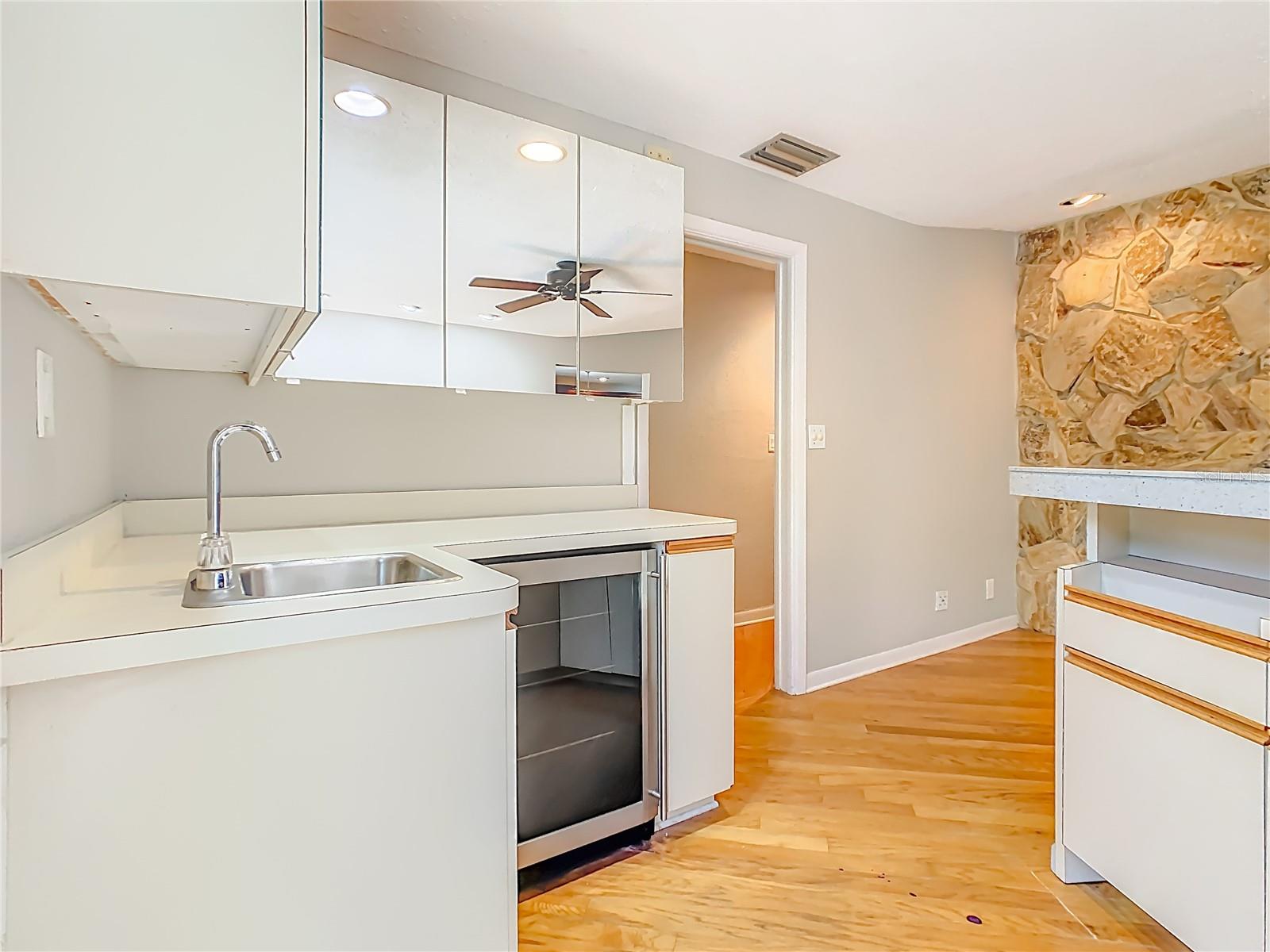 Image 20 of 66 For 35 Baywood Court