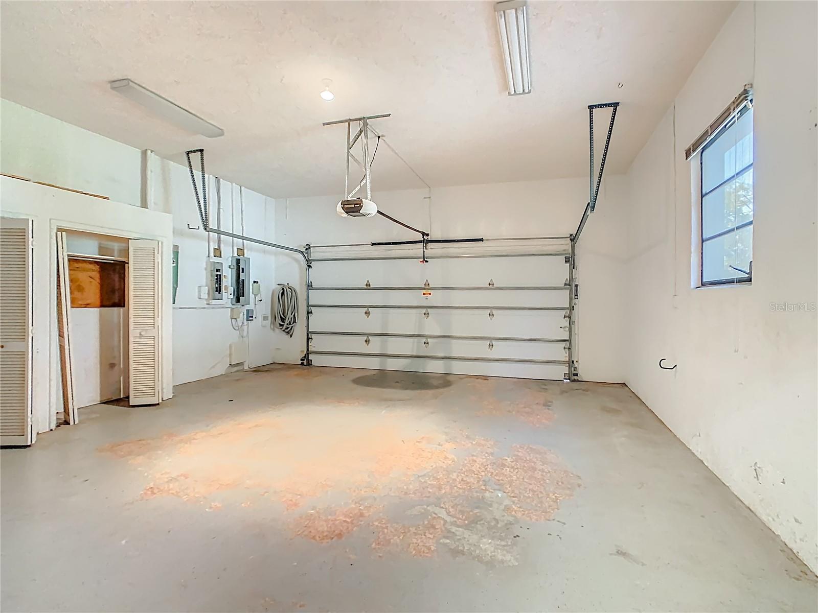 Image 49 of 66 For 35 Baywood Court