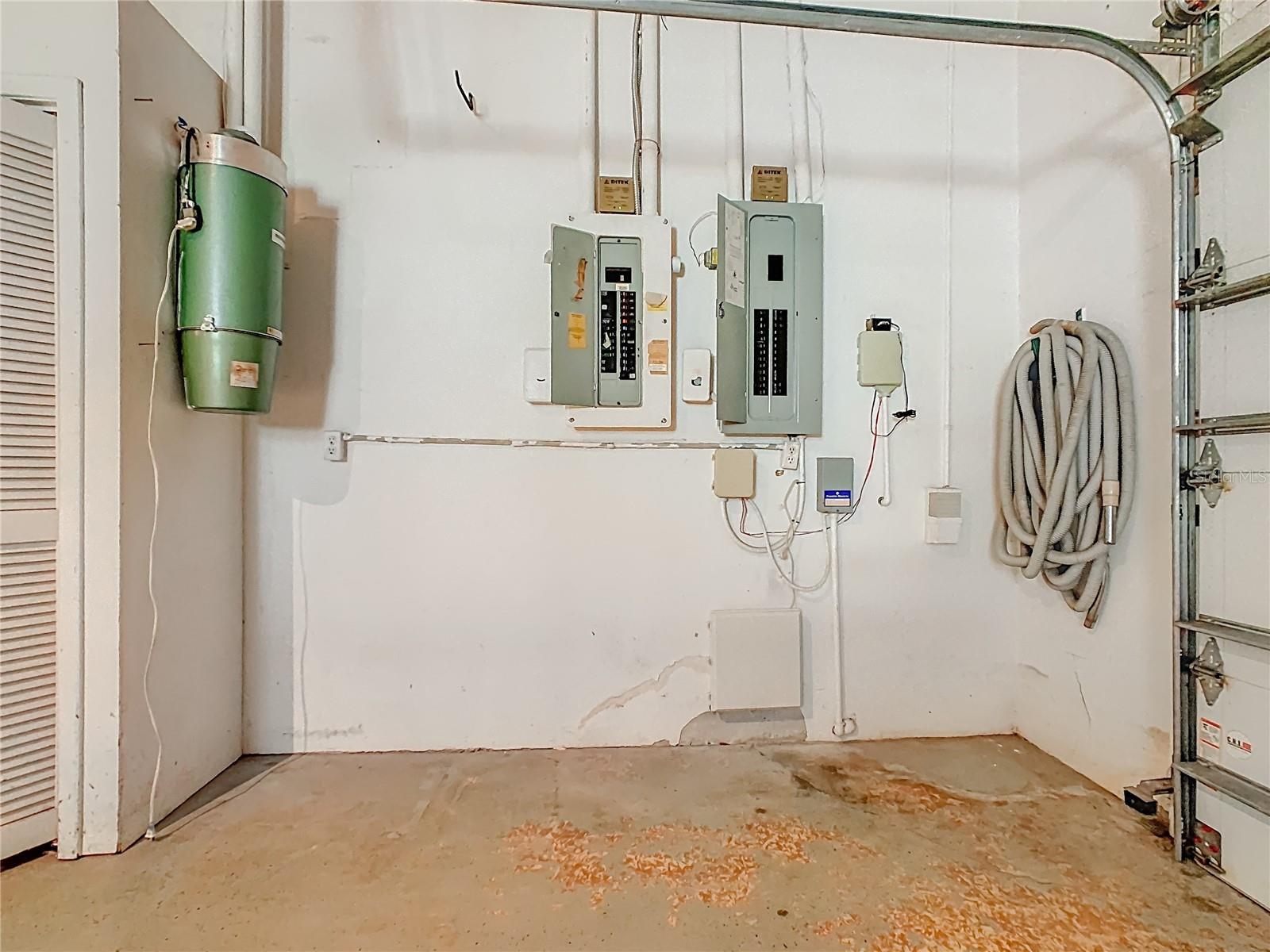 Image 51 of 66 For 35 Baywood Court