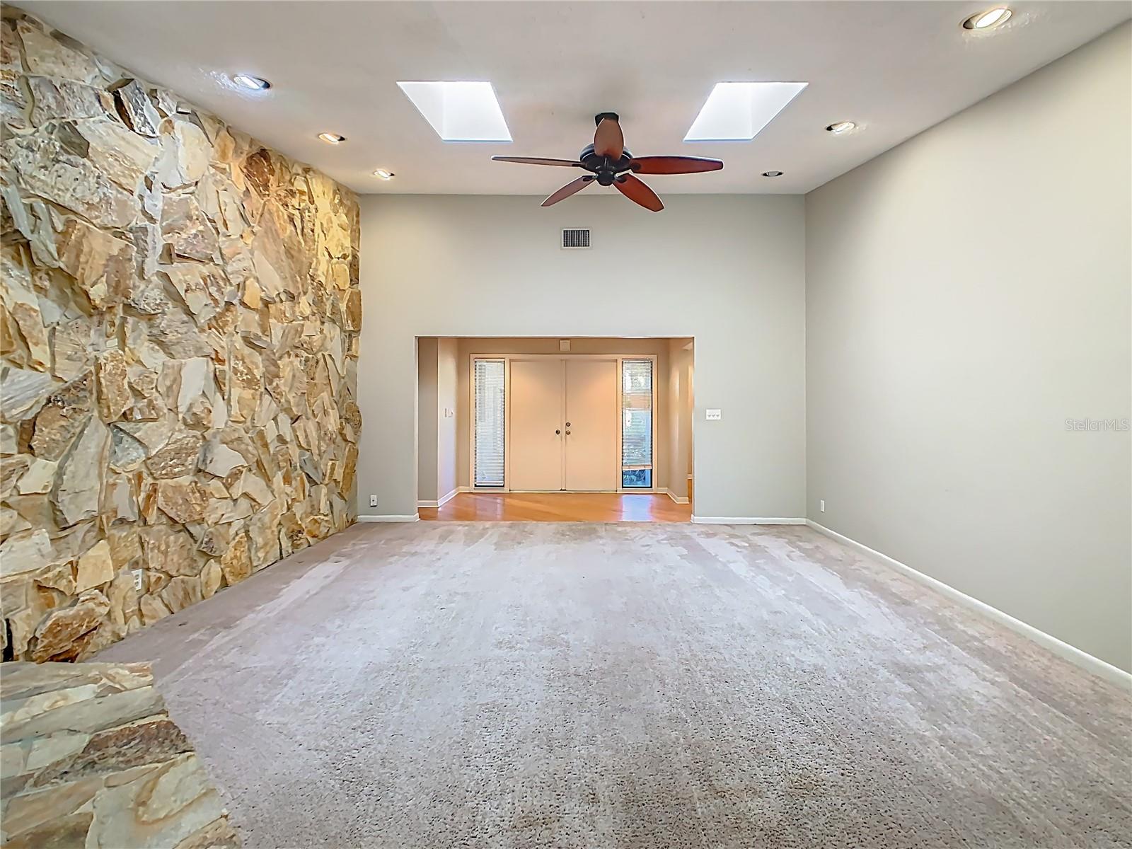 Image 8 of 66 For 35 Baywood Court