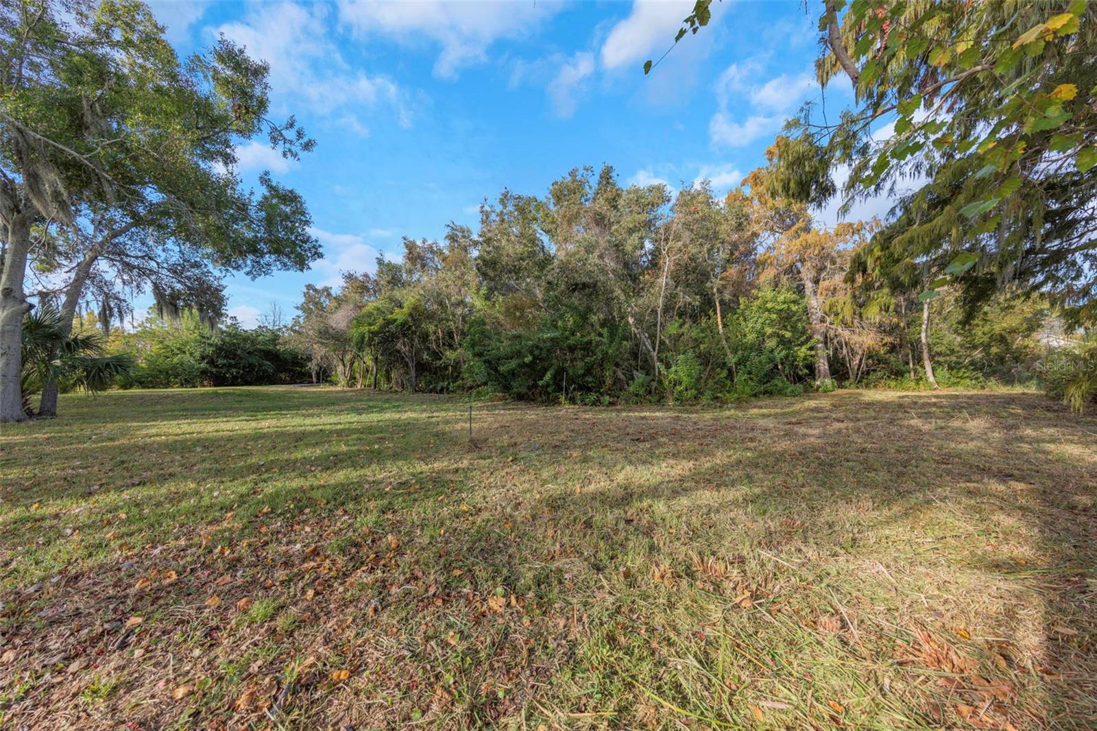 Image 23 of 48 For 2661 Cyprus Drive