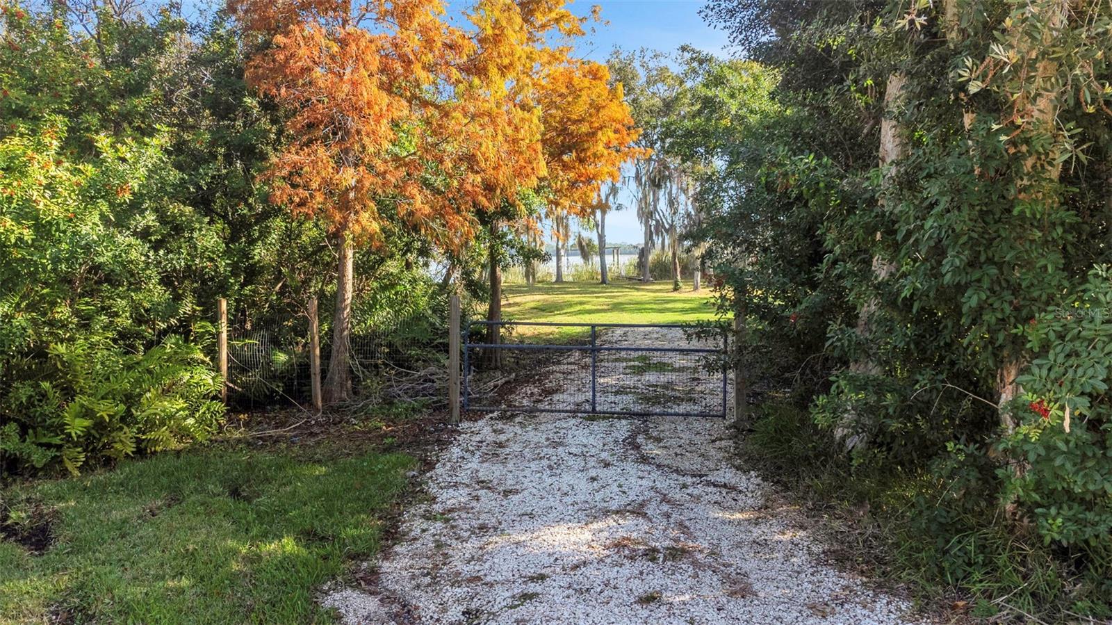 Image 28 of 48 For 2661 Cyprus Drive