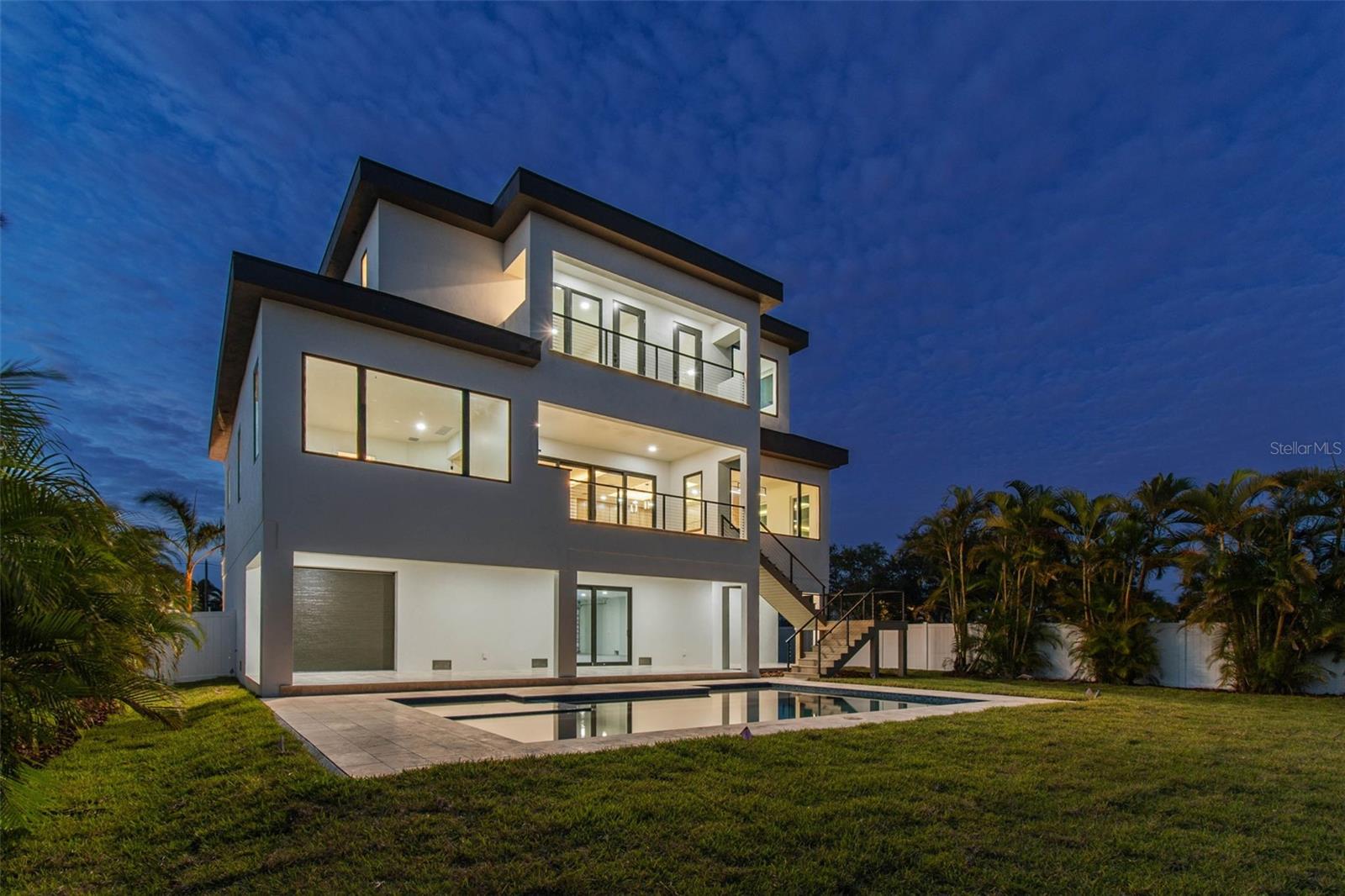 Image 13 of 99 For 3 Treasure Lane