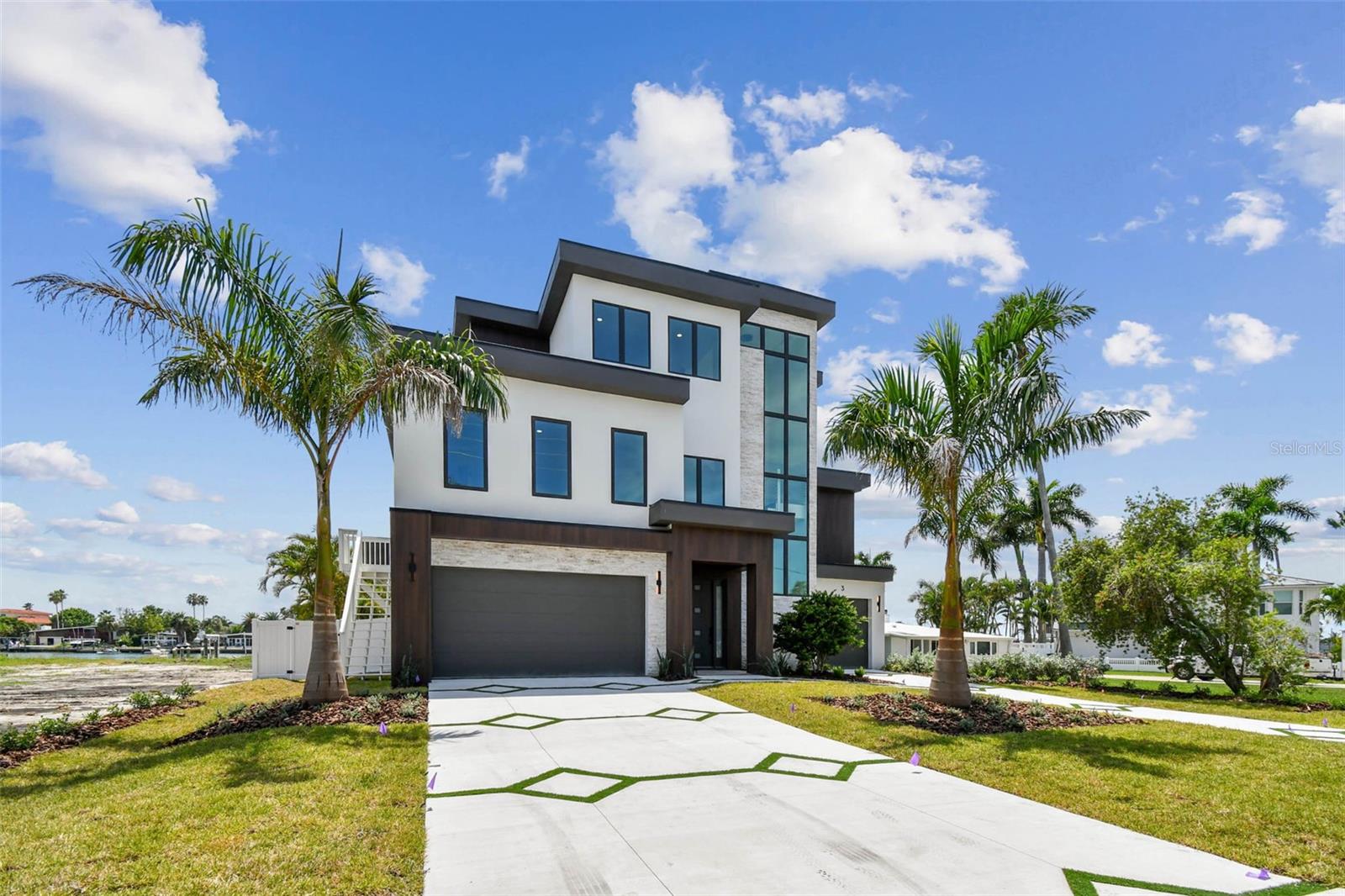 Image 34 of 99 For 3 Treasure Lane