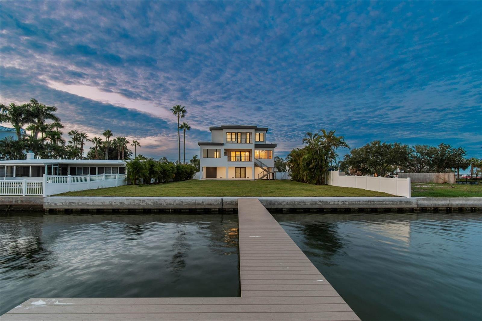 Image 5 of 99 For 3 Treasure Lane