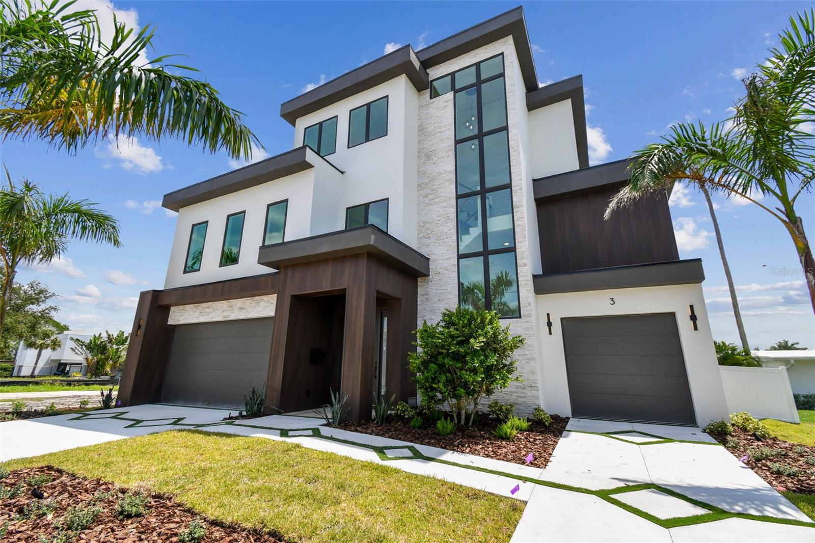 Image 54 of 99 For 3 Treasure Lane