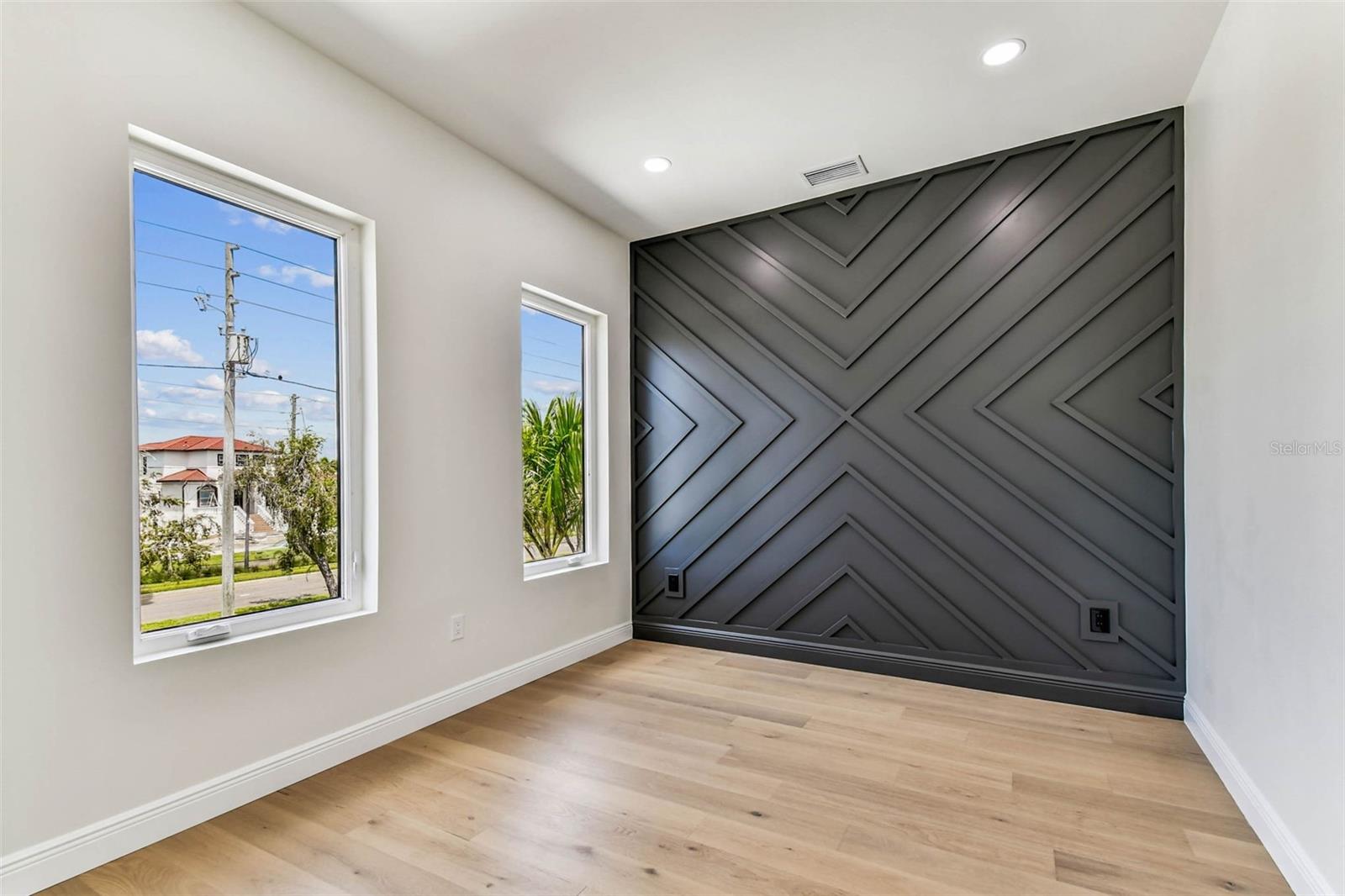 Image 70 of 99 For 3 Treasure Lane