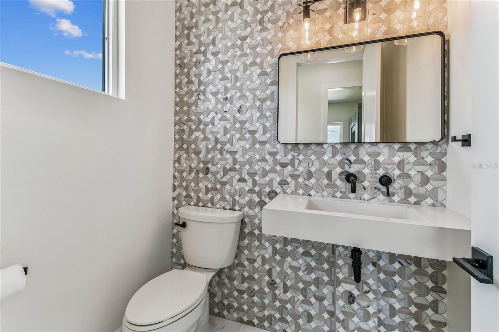 Image 78 of 99 For 3 Treasure Lane