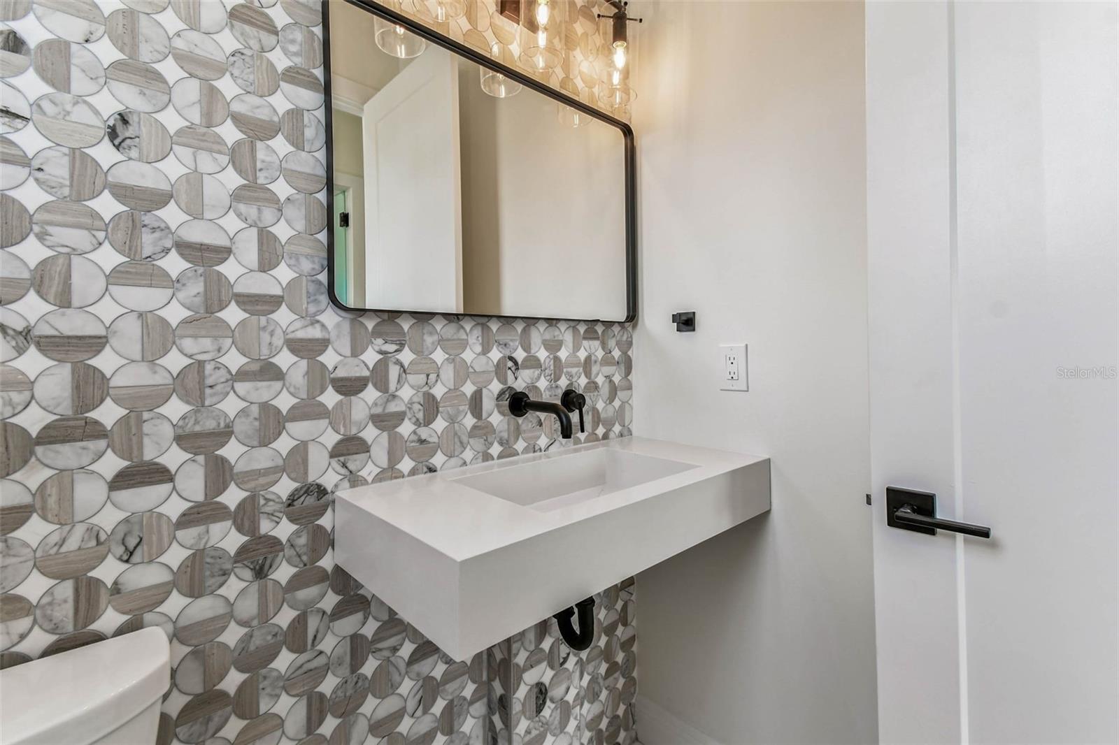 Image 79 of 99 For 3 Treasure Lane