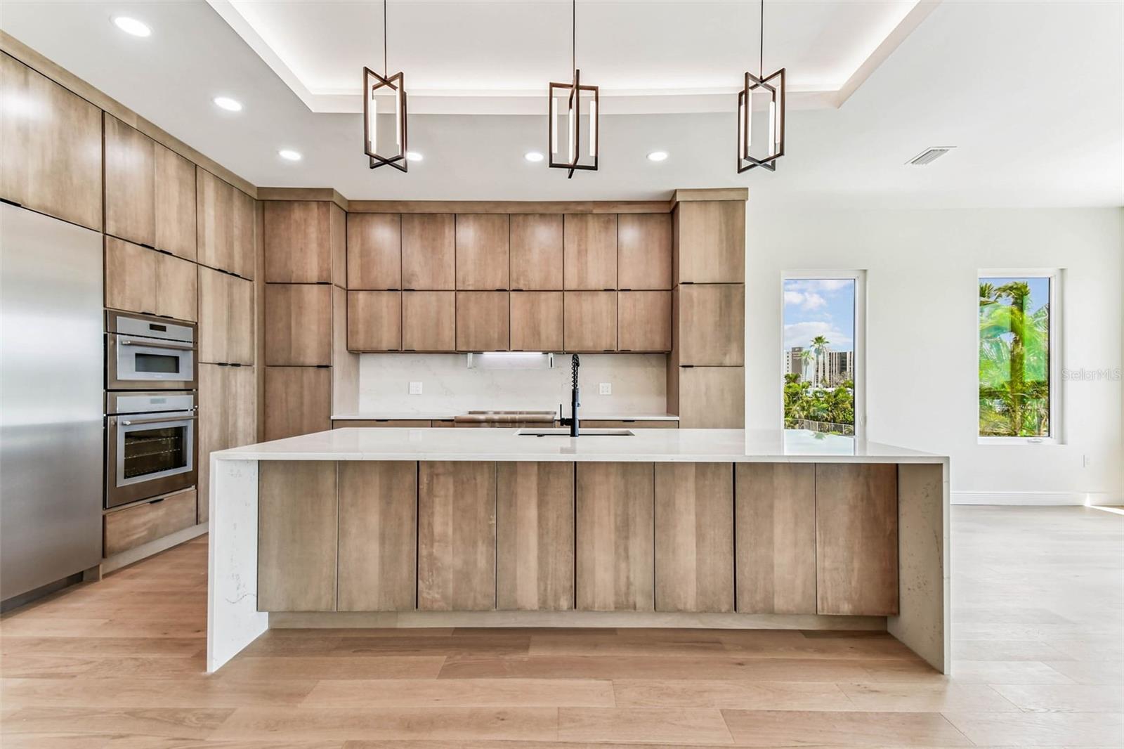 Image 87 of 99 For 3 Treasure Lane