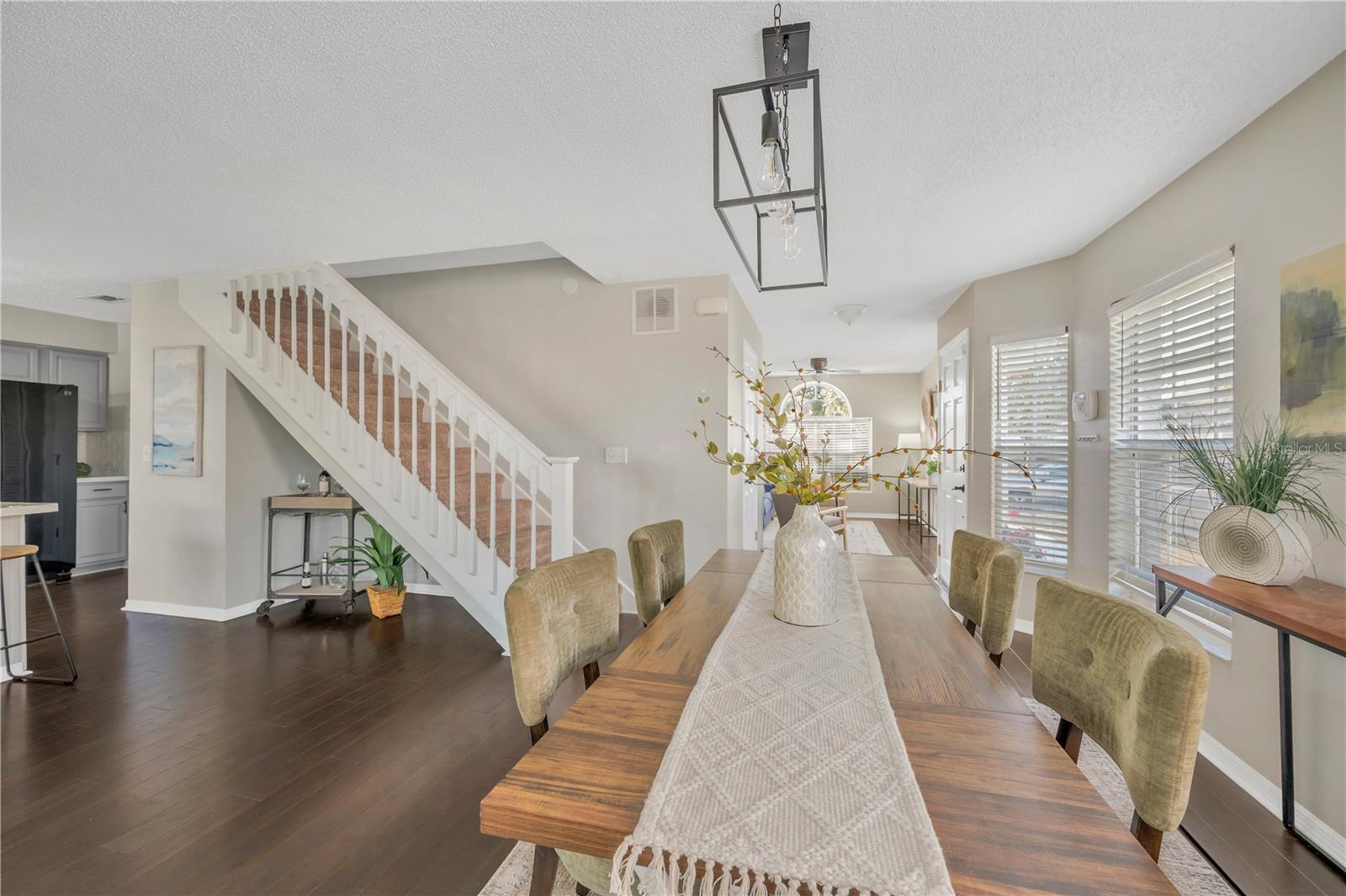 Listing photo id 13 for 1532 Chepacket Street