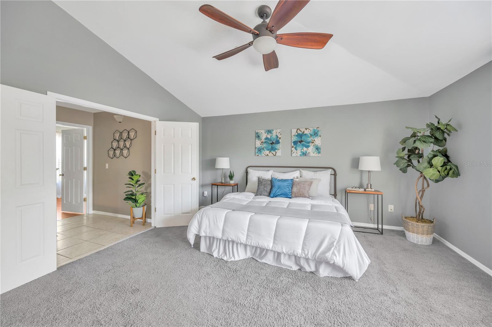 Listing photo id 35 for 1532 Chepacket Street