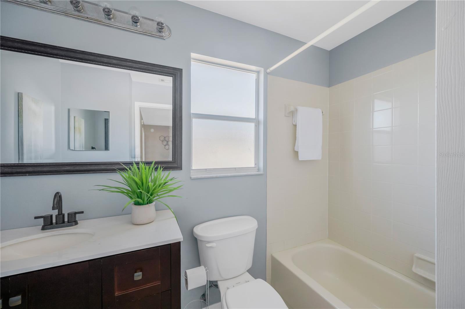 Listing photo id 45 for 1532 Chepacket Street