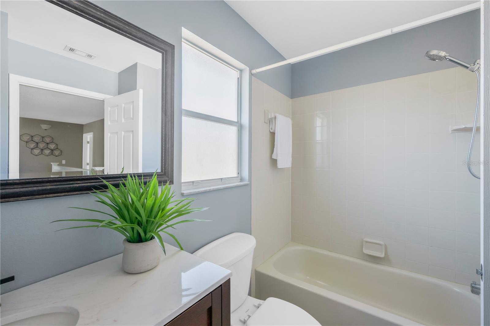 Listing photo id 47 for 1532 Chepacket Street