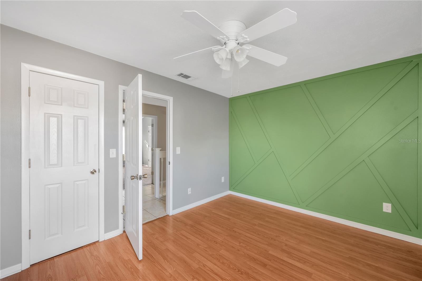 Listing photo id 51 for 1532 Chepacket Street