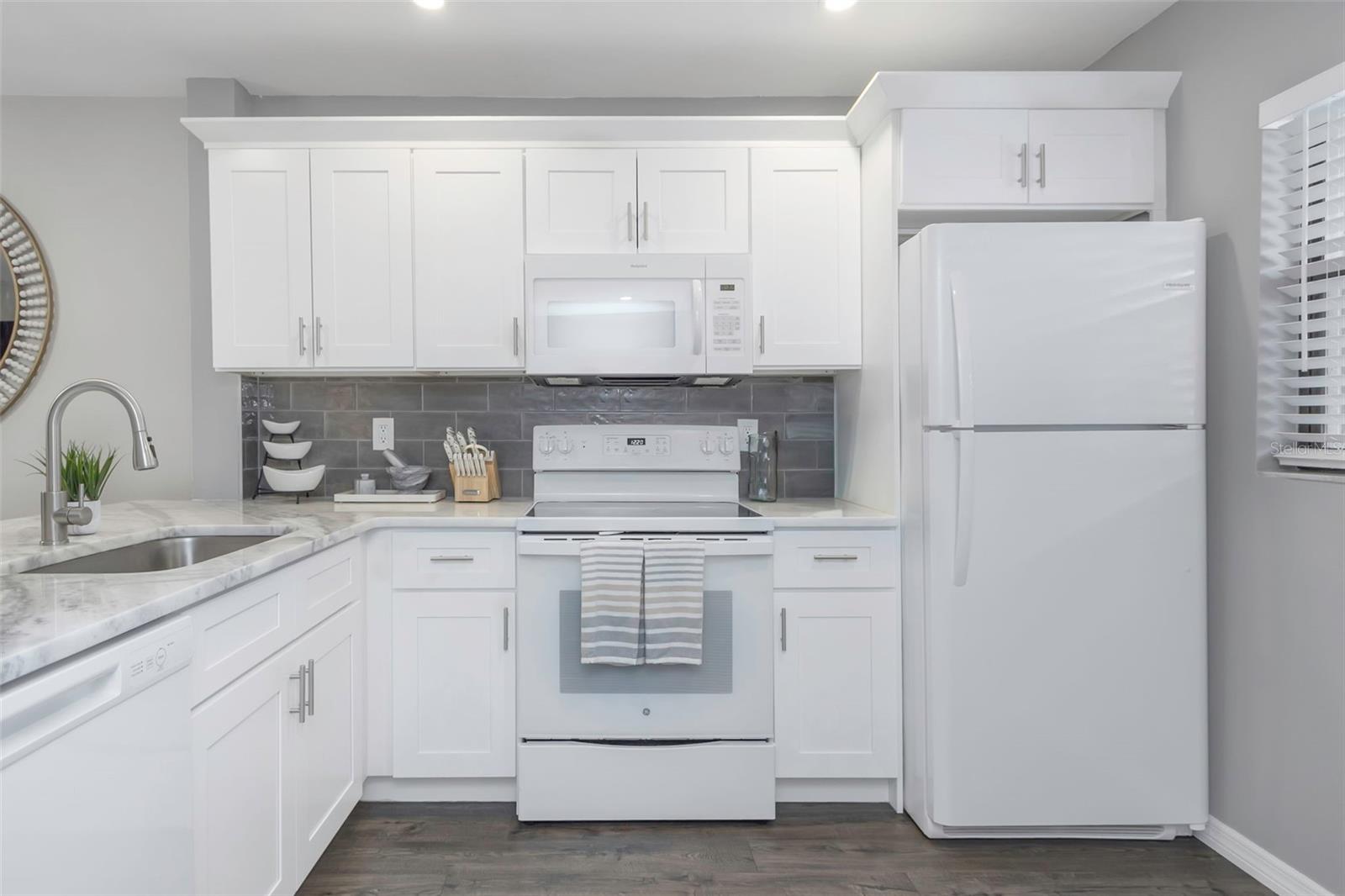 Image 12 of 52 For 3034 Eastland Boulevard D203