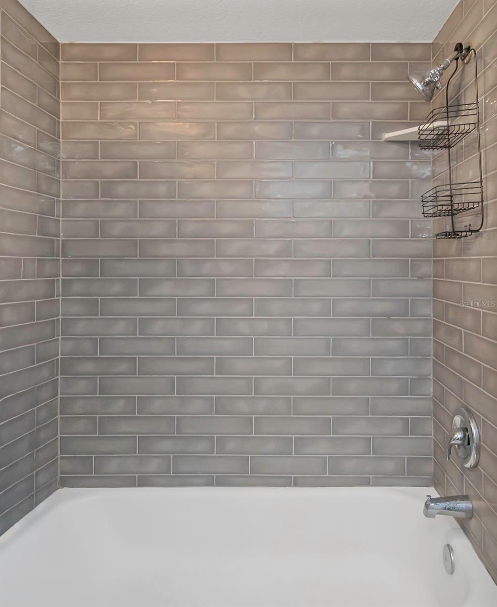 Image 22 of 52 For 3034 Eastland Boulevard D203